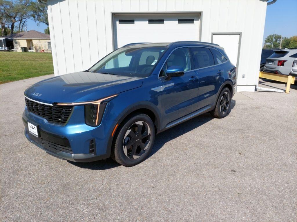 new 2025 Kia Sorento Hybrid car, priced at $42,052