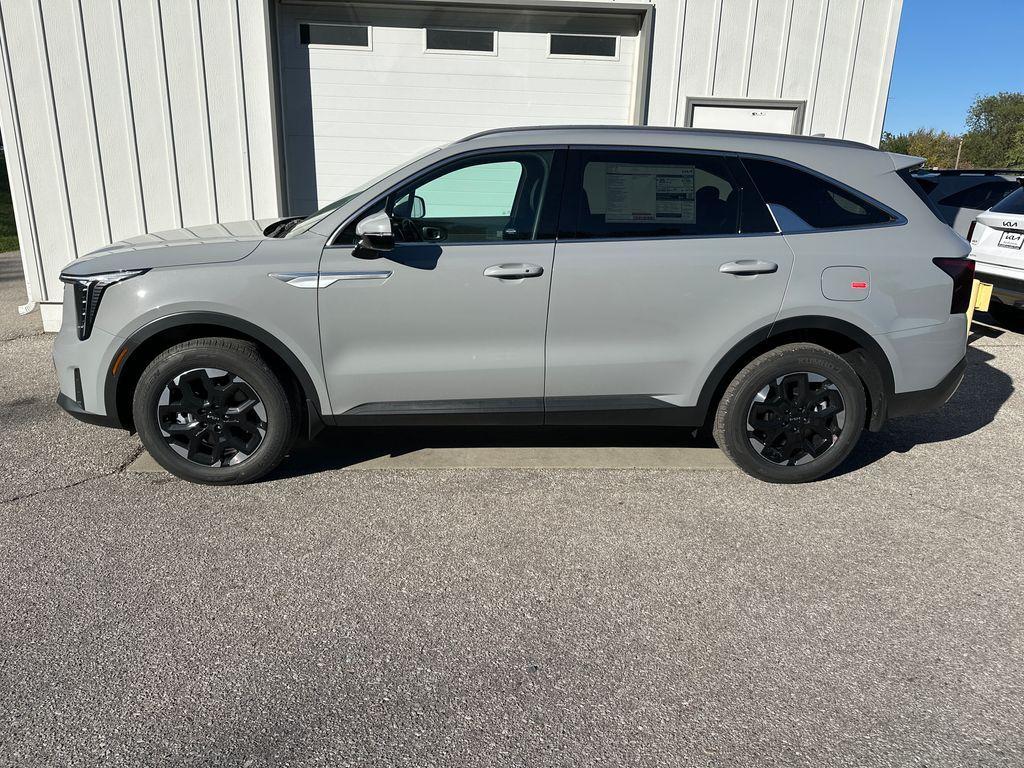 new 2026 Kia Sorento car, priced at $39,425