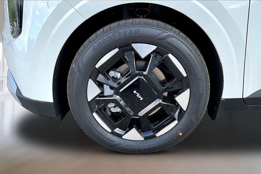 new 2026 Kia Carnival car, priced at $45,745