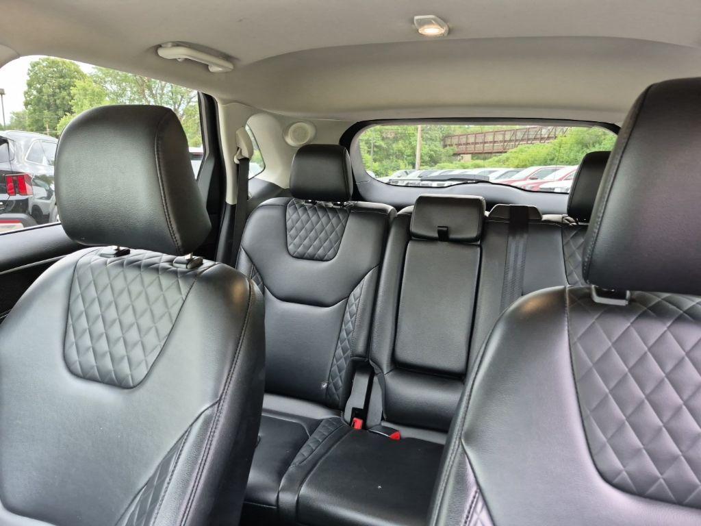 used 2024 Ford Edge car, priced at $26,397