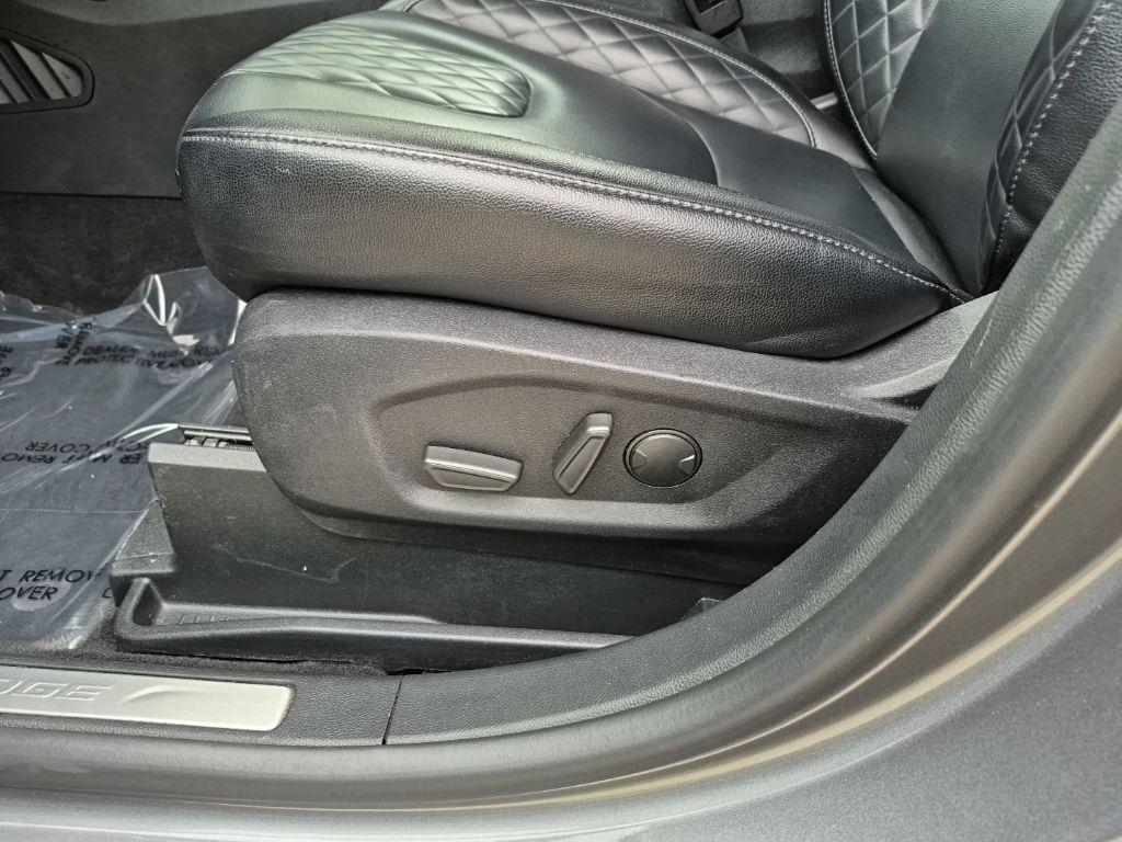 used 2024 Ford Edge car, priced at $26,397