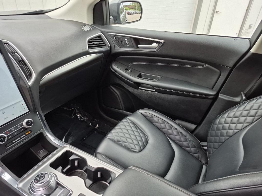 used 2024 Ford Edge car, priced at $26,397