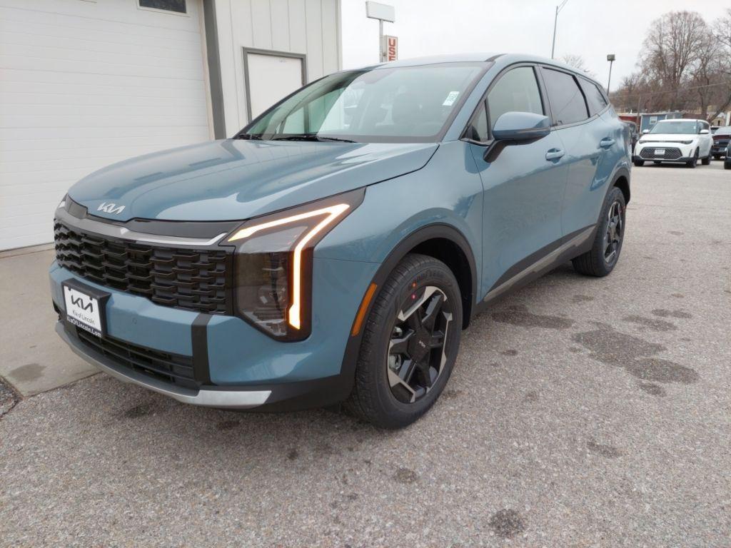 new 2026 Kia Sportage Hybrid car, priced at $34,410