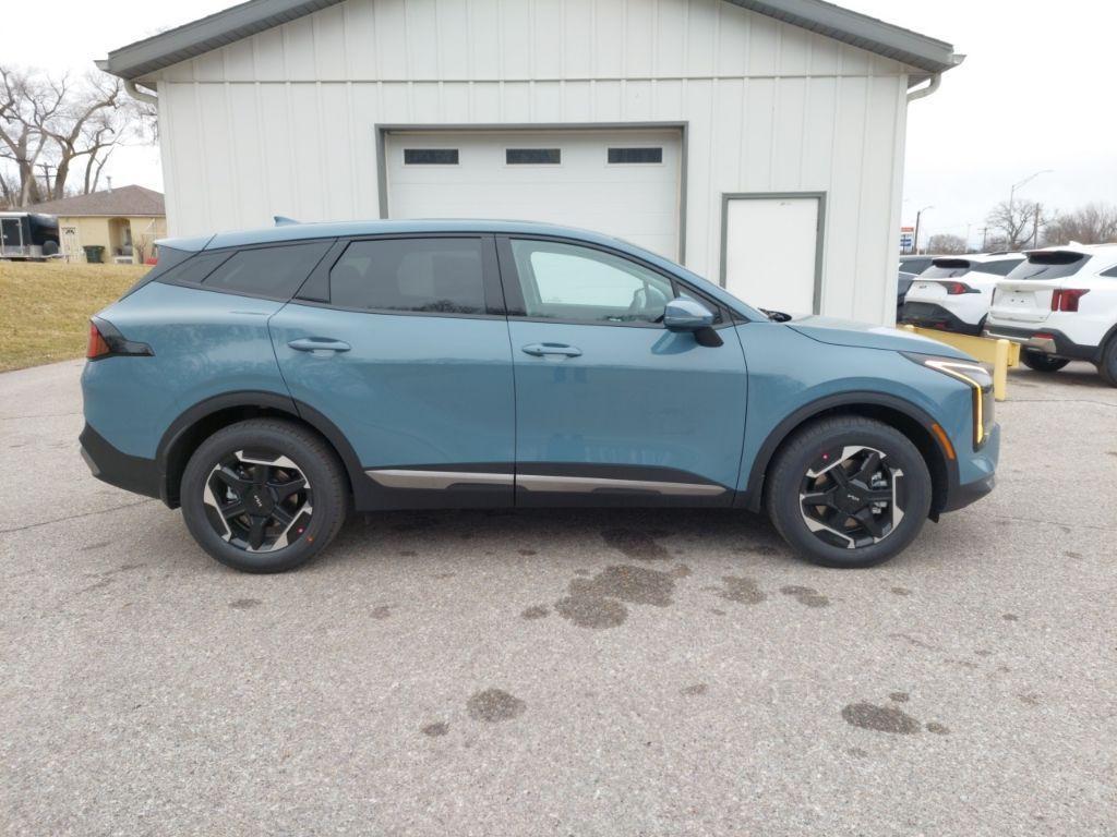 new 2026 Kia Sportage Hybrid car, priced at $34,410