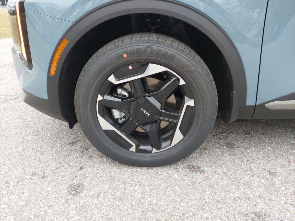 new 2026 Kia Sportage Hybrid car, priced at $34,410