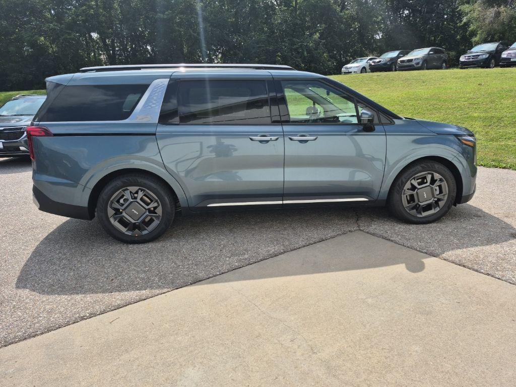 new 2026 Kia Carnival car, priced at $46,361