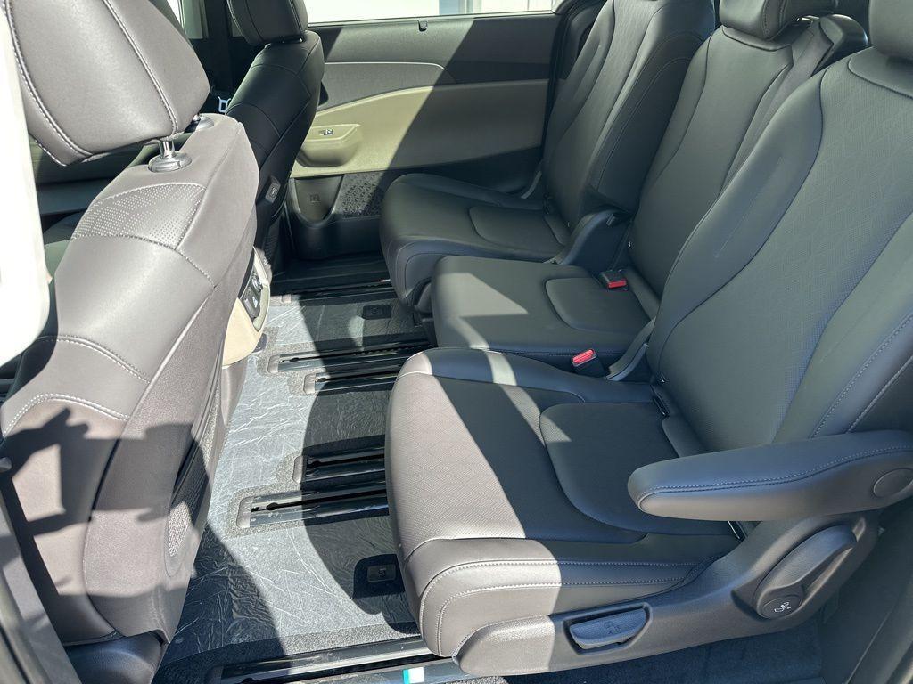 new 2026 Kia Carnival car, priced at $46,361