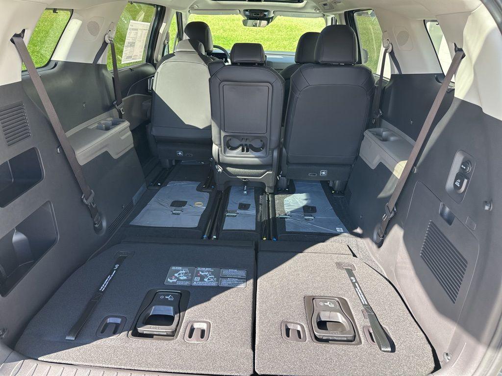 new 2026 Kia Carnival car, priced at $46,361