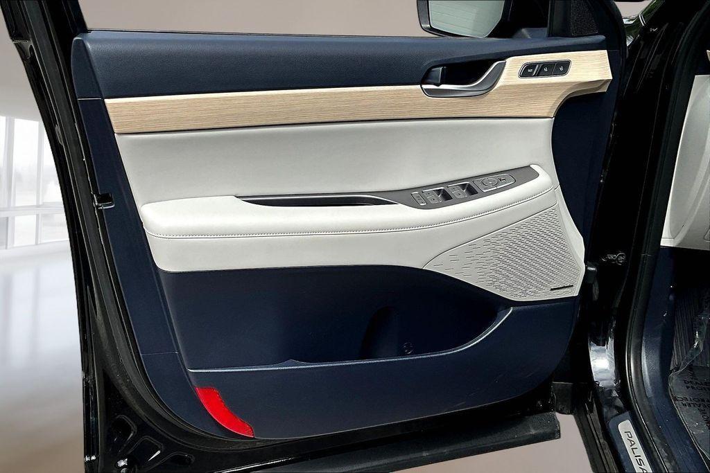 used 2023 Hyundai Palisade car, priced at $38,228