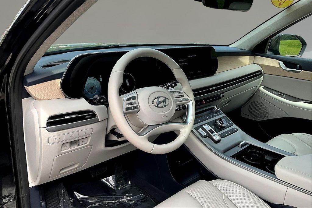 used 2023 Hyundai Palisade car, priced at $38,228