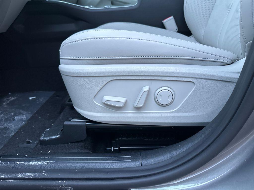 new 2026 Kia Sorento Hybrid car, priced at $44,985