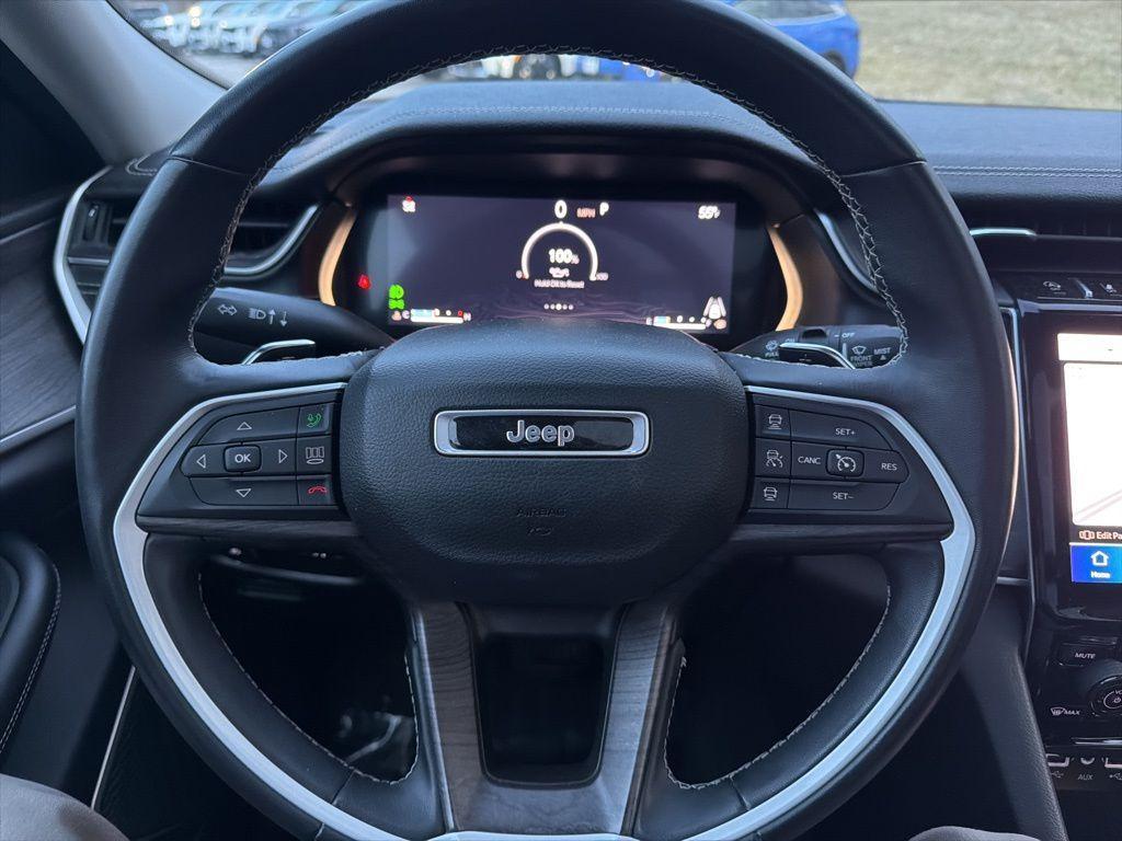 used 2022 Jeep Grand Cherokee car, priced at $29,753