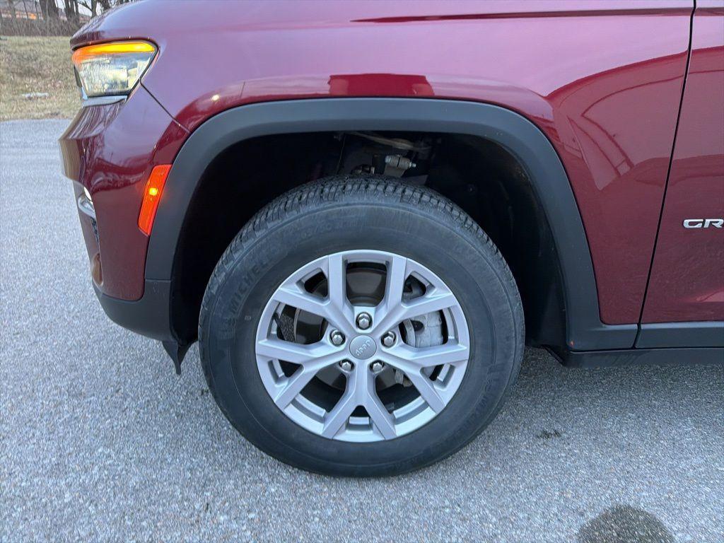 used 2022 Jeep Grand Cherokee car, priced at $29,753