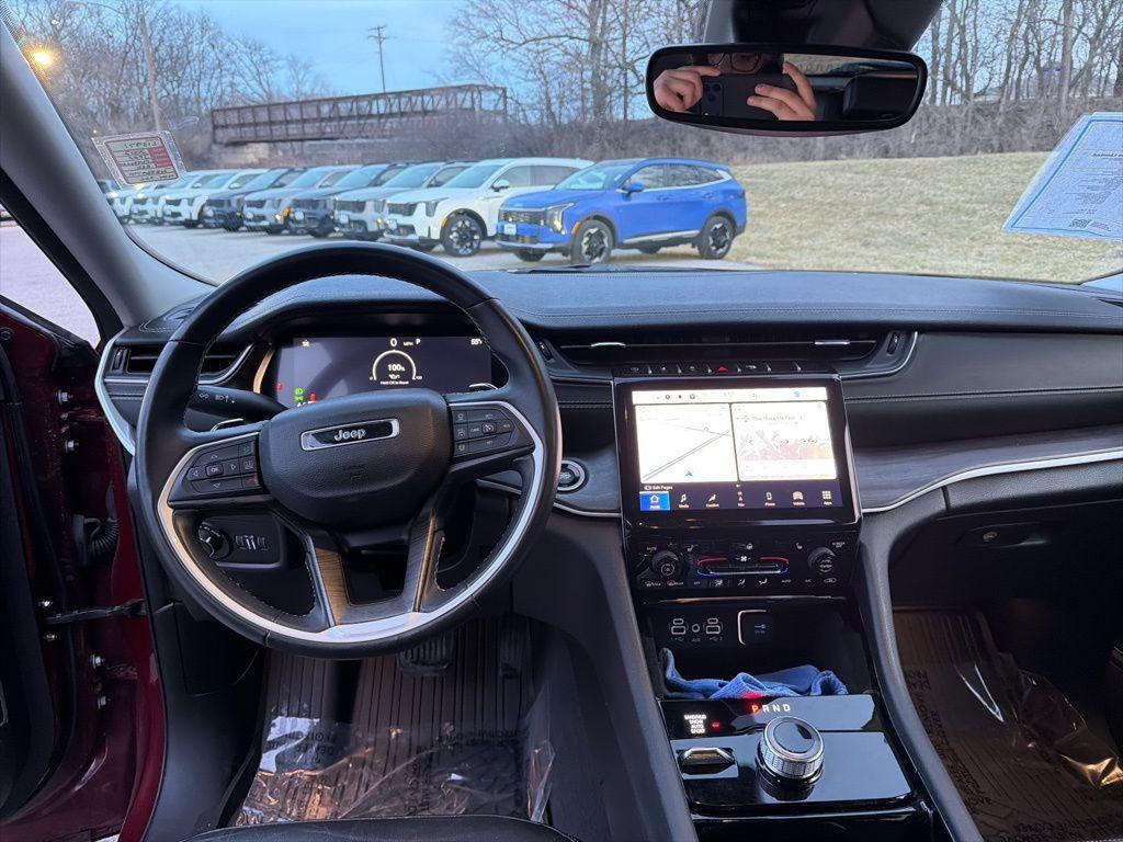 used 2022 Jeep Grand Cherokee car, priced at $29,753