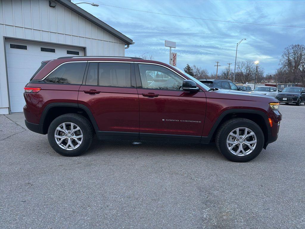 used 2022 Jeep Grand Cherokee car, priced at $29,753