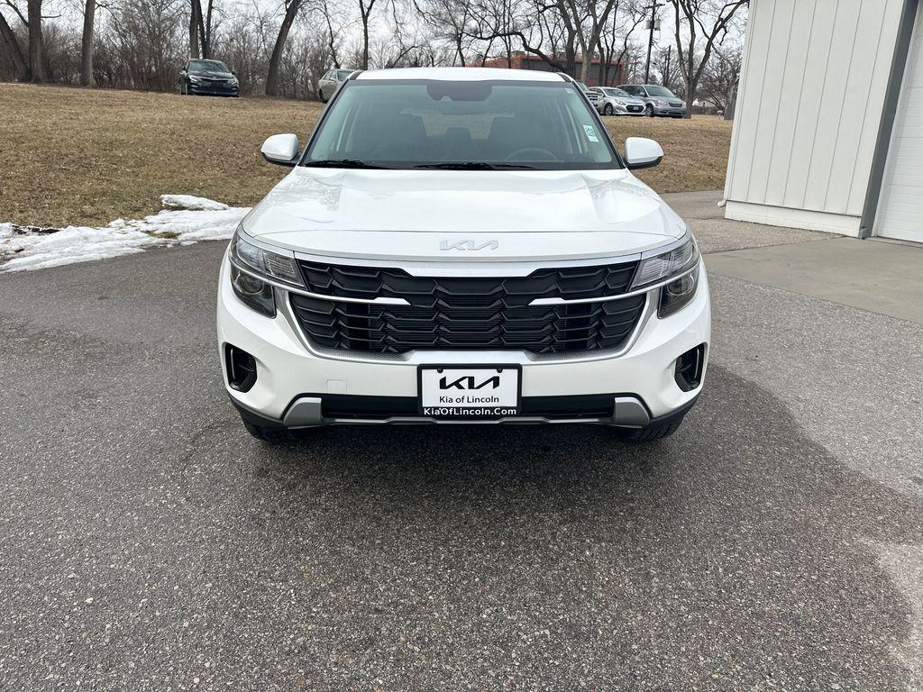new 2026 Kia Seltos car, priced at $27,085