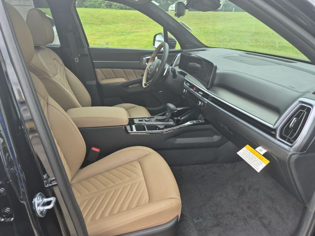 new 2025 Kia Sorento car, priced at $46,165
