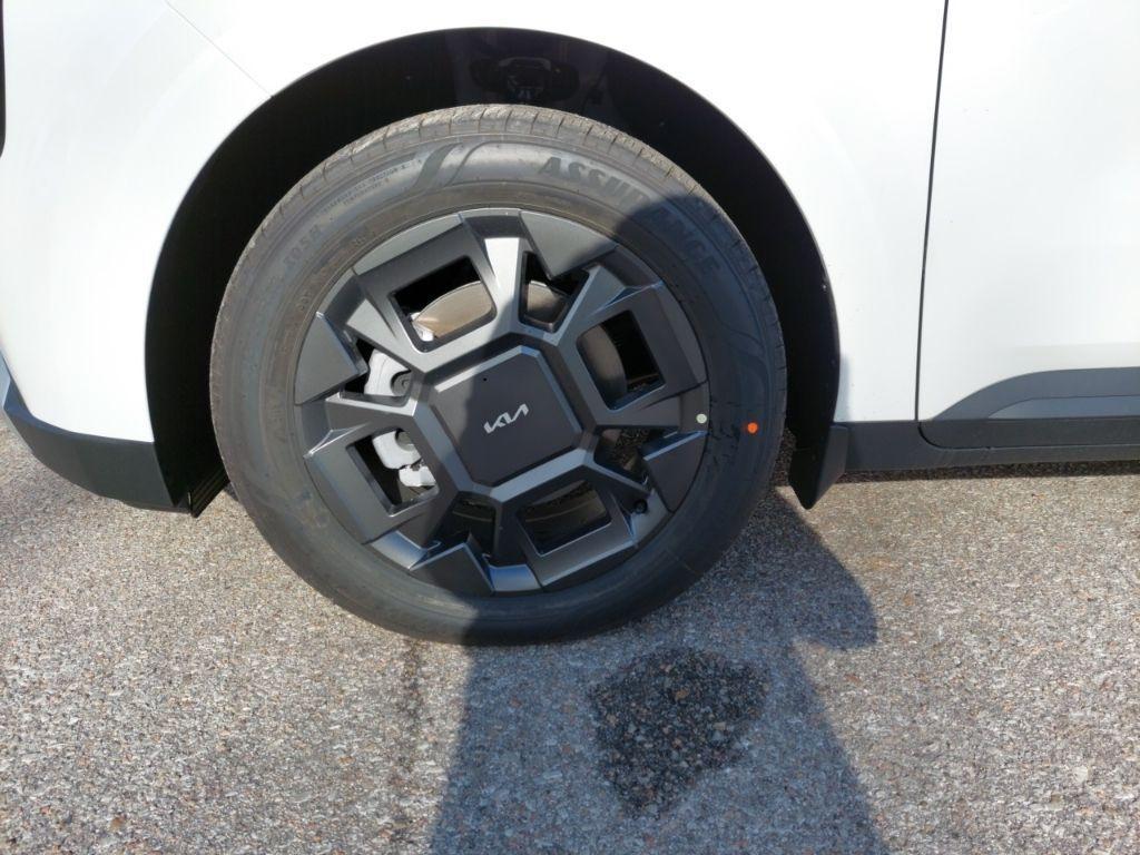 new 2026 Kia Carnival Hybrid car, priced at $44,749