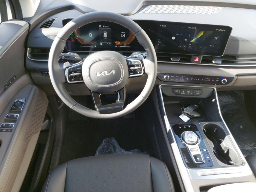 new 2026 Kia Carnival Hybrid car, priced at $44,749