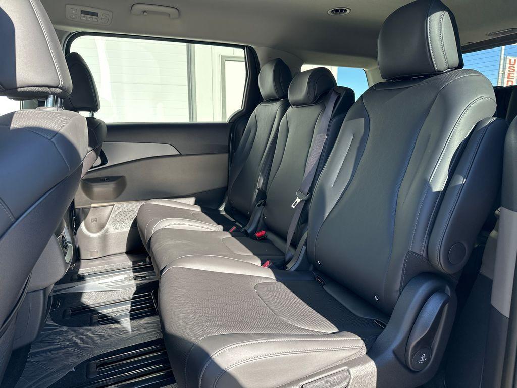 new 2026 Kia Carnival car, priced at $39,714
