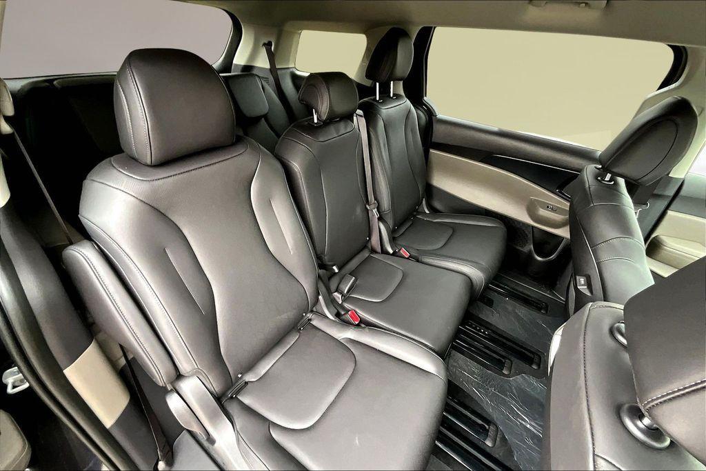 new 2026 Kia Carnival car, priced at $39,714