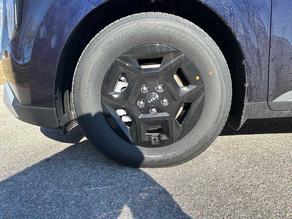 new 2026 Kia Carnival car, priced at $39,714