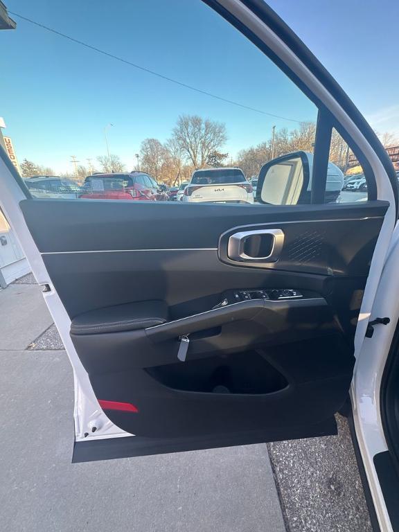 new 2026 Kia Sorento car, priced at $39,675