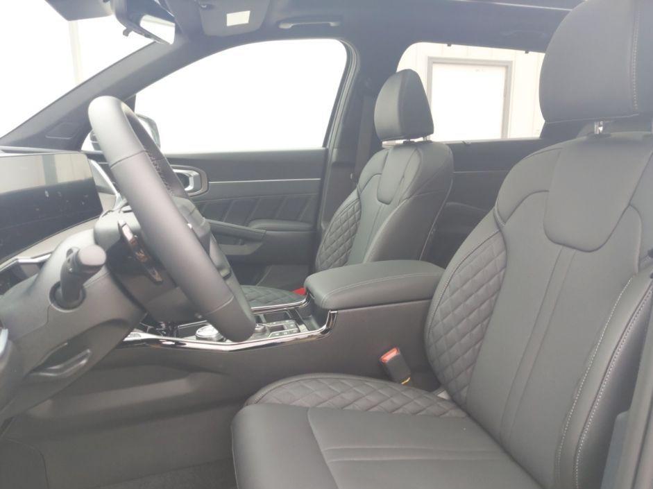 new 2026 Kia Sorento Hybrid car, priced at $49,030