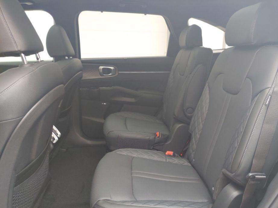 new 2026 Kia Sorento Hybrid car, priced at $49,030