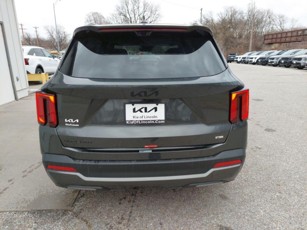 new 2026 Kia Sorento Hybrid car, priced at $49,030