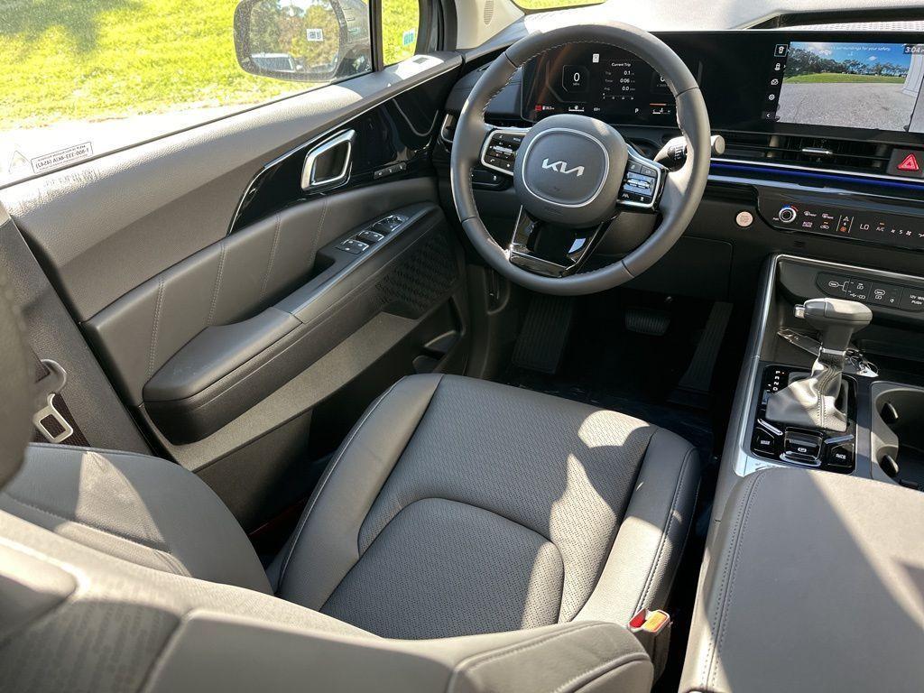 new 2026 Kia Carnival car, priced at $53,709