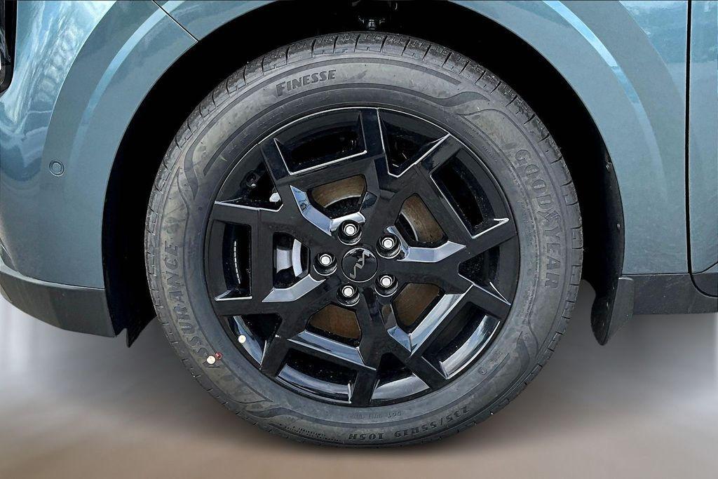 new 2026 Kia Carnival car, priced at $53,709