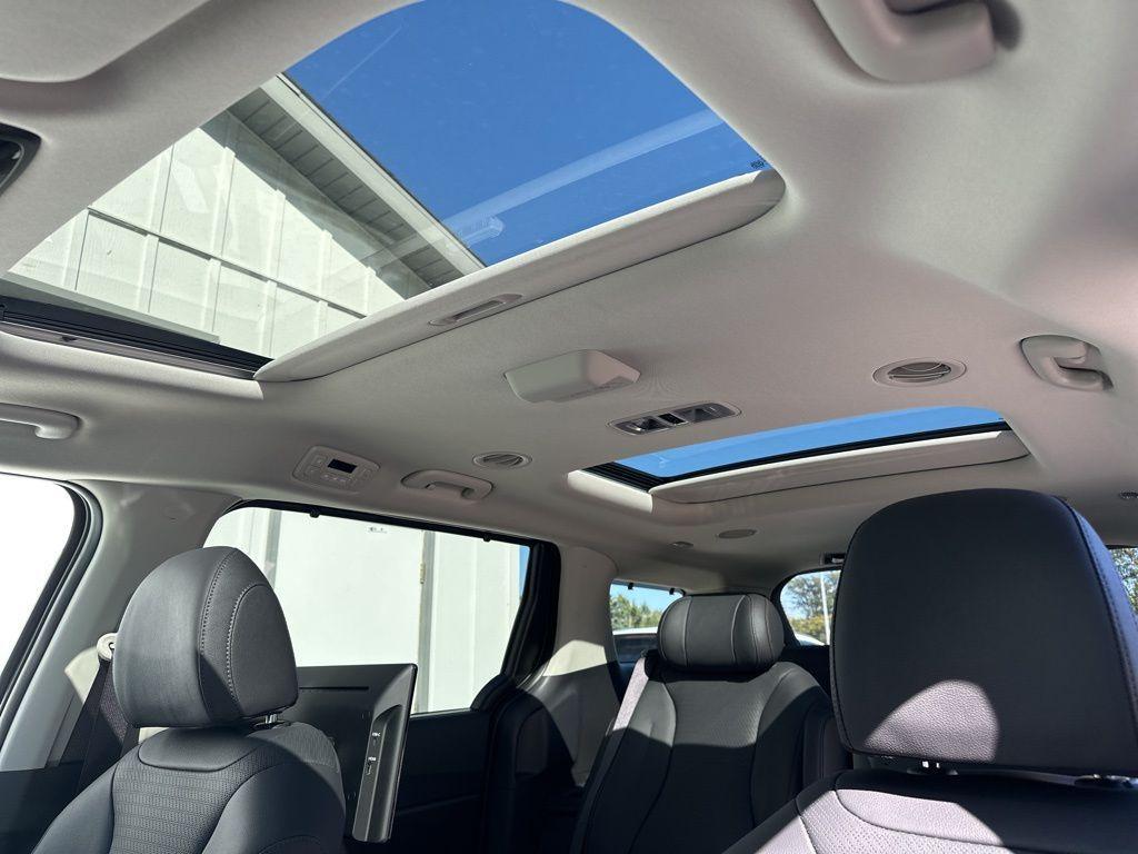 new 2026 Kia Carnival car, priced at $53,709