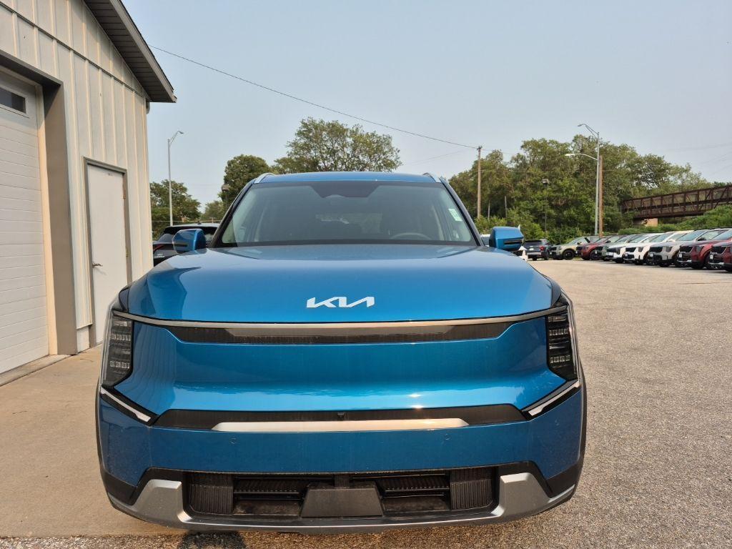 new 2026 Kia EV9 car, priced at $65,153