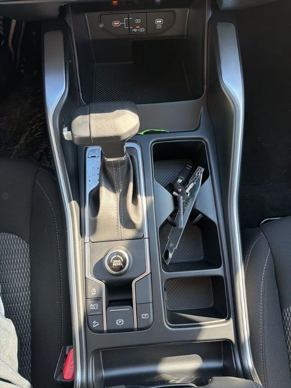 new 2025 Kia Sorento car, priced at $32,577