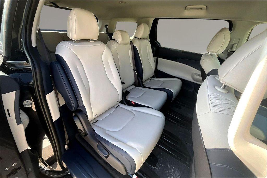 new 2026 Kia Carnival car, priced at $43,610