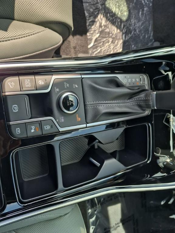 new 2025 Kia Sorento car, priced at $46,165