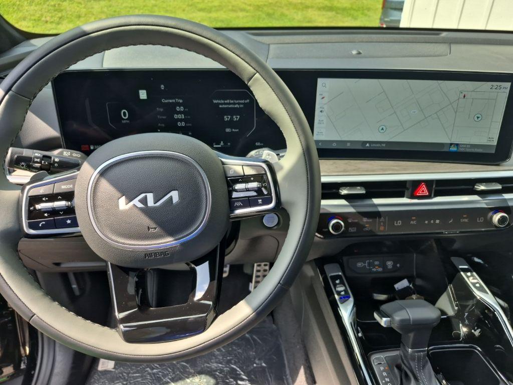 new 2025 Kia Sorento car, priced at $46,165