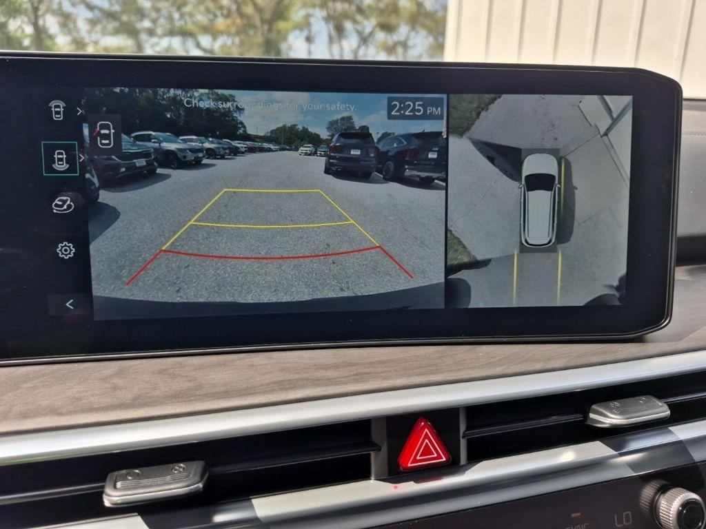 new 2025 Kia Sorento car, priced at $46,165