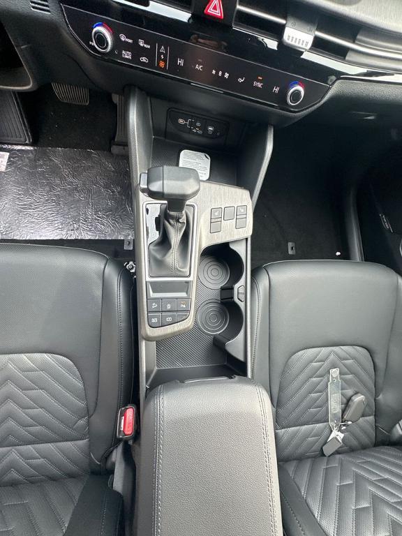 new 2026 Kia Sportage car, priced at $39,305