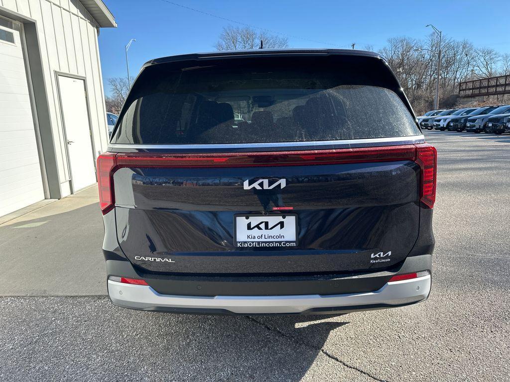 new 2026 Kia Carnival car, priced at $39,714