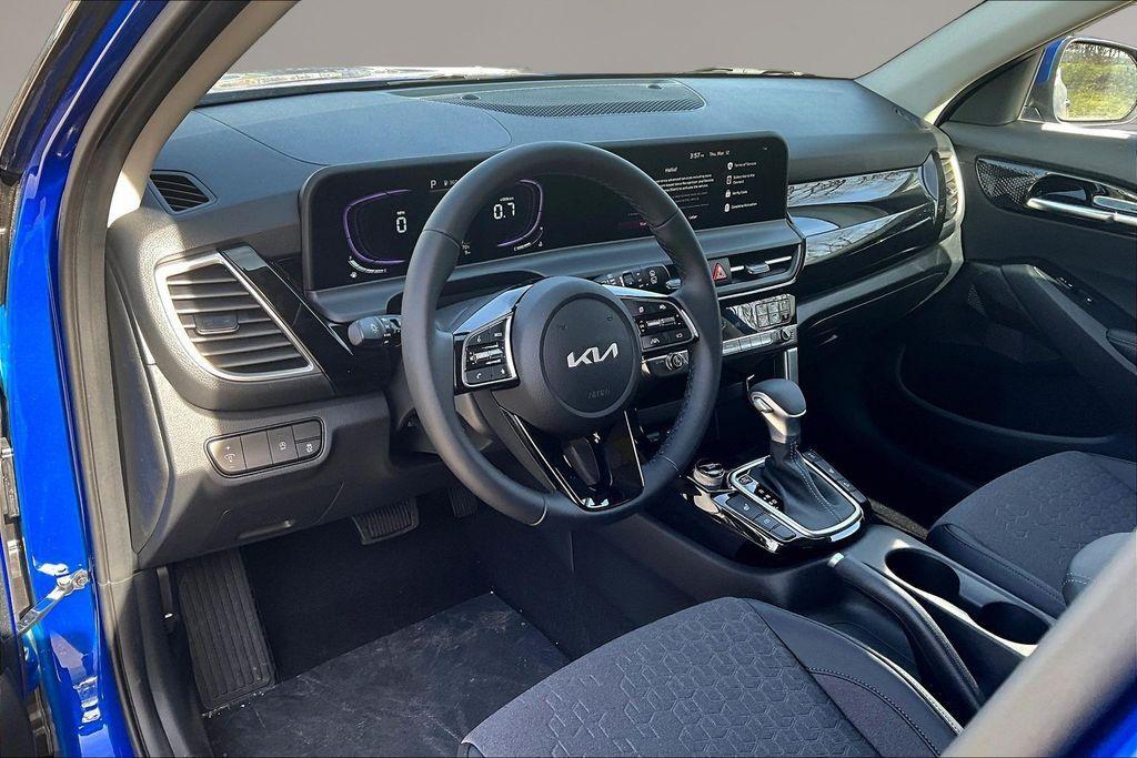 new 2026 Kia Seltos car, priced at $28,840