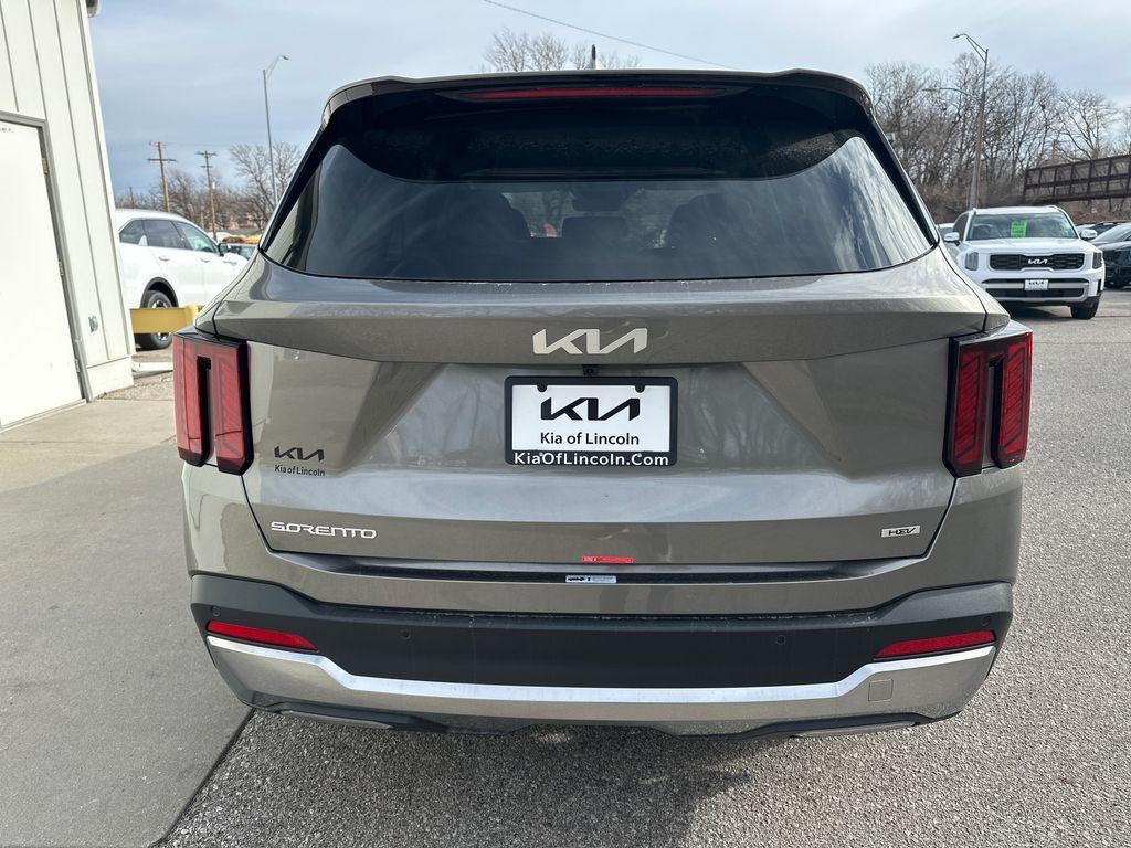 new 2026 Kia Sorento Hybrid car, priced at $42,560