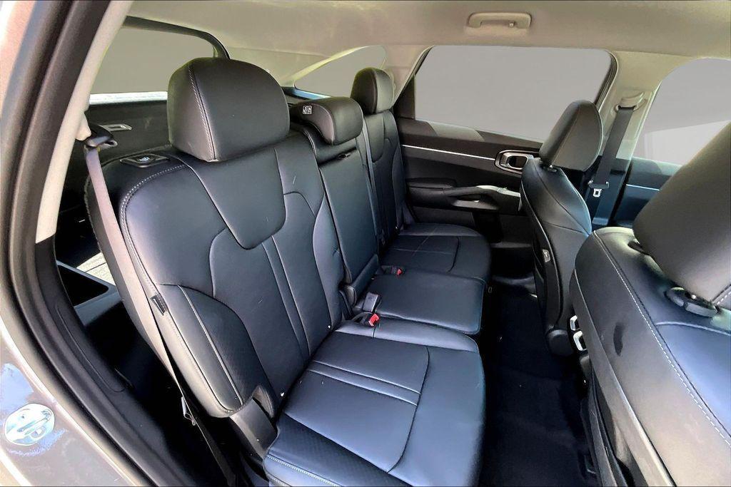 new 2026 Kia Sorento Hybrid car, priced at $41,925