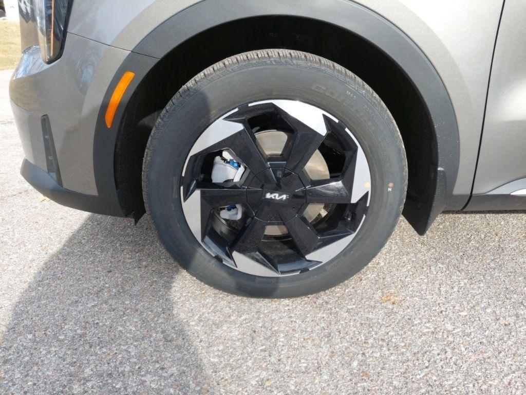 new 2026 Kia Sorento Hybrid car, priced at $42,560