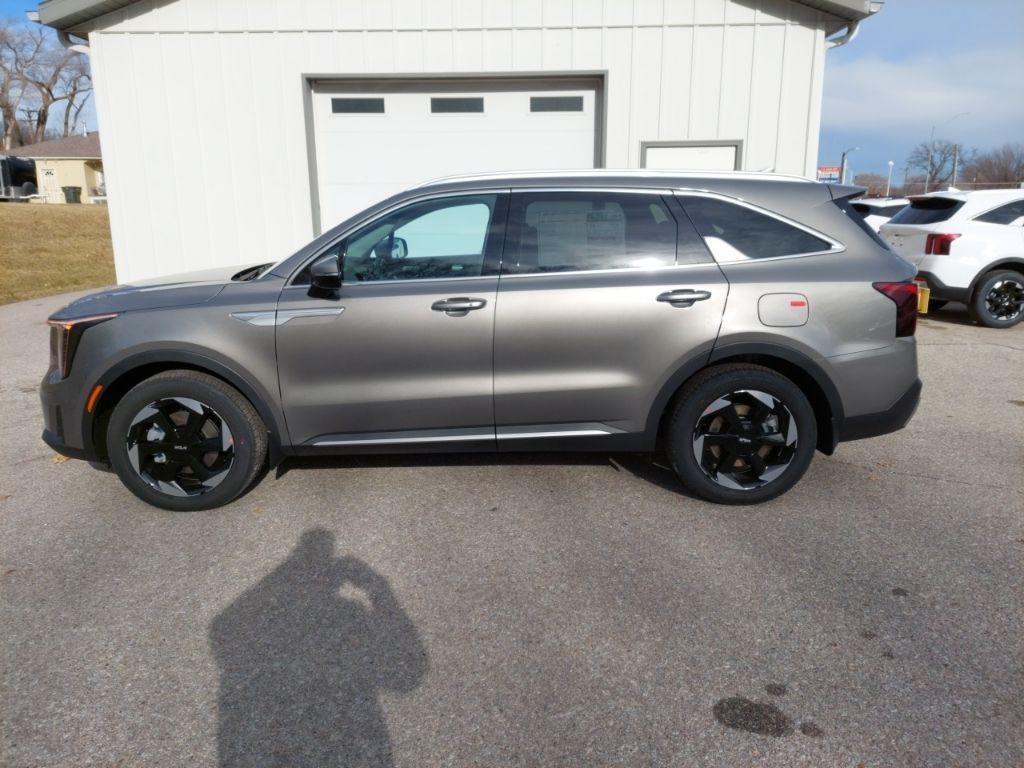 new 2026 Kia Sorento Hybrid car, priced at $42,560