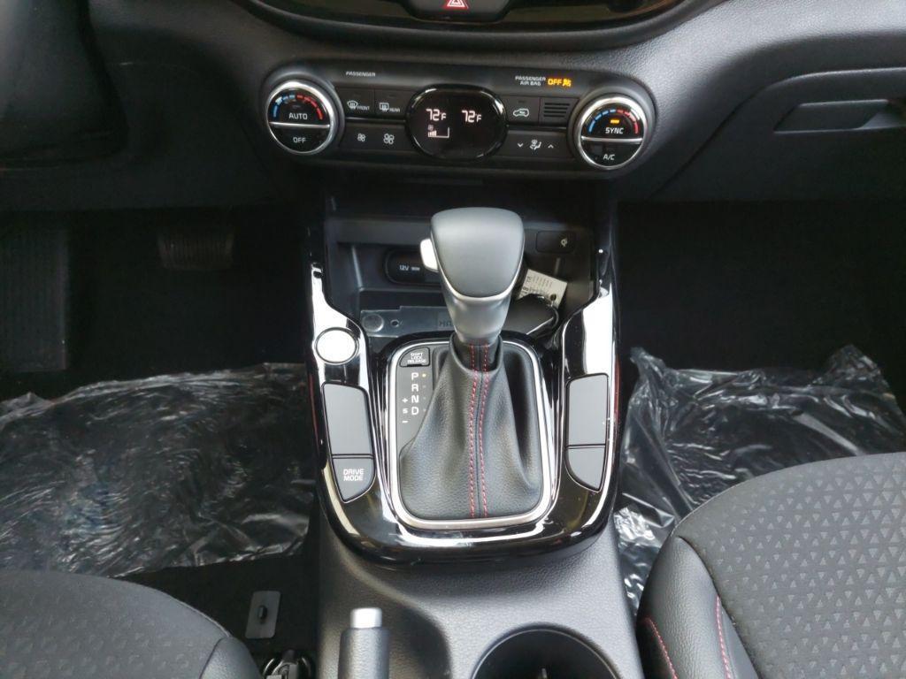 new 2025 Kia Soul car, priced at $24,668