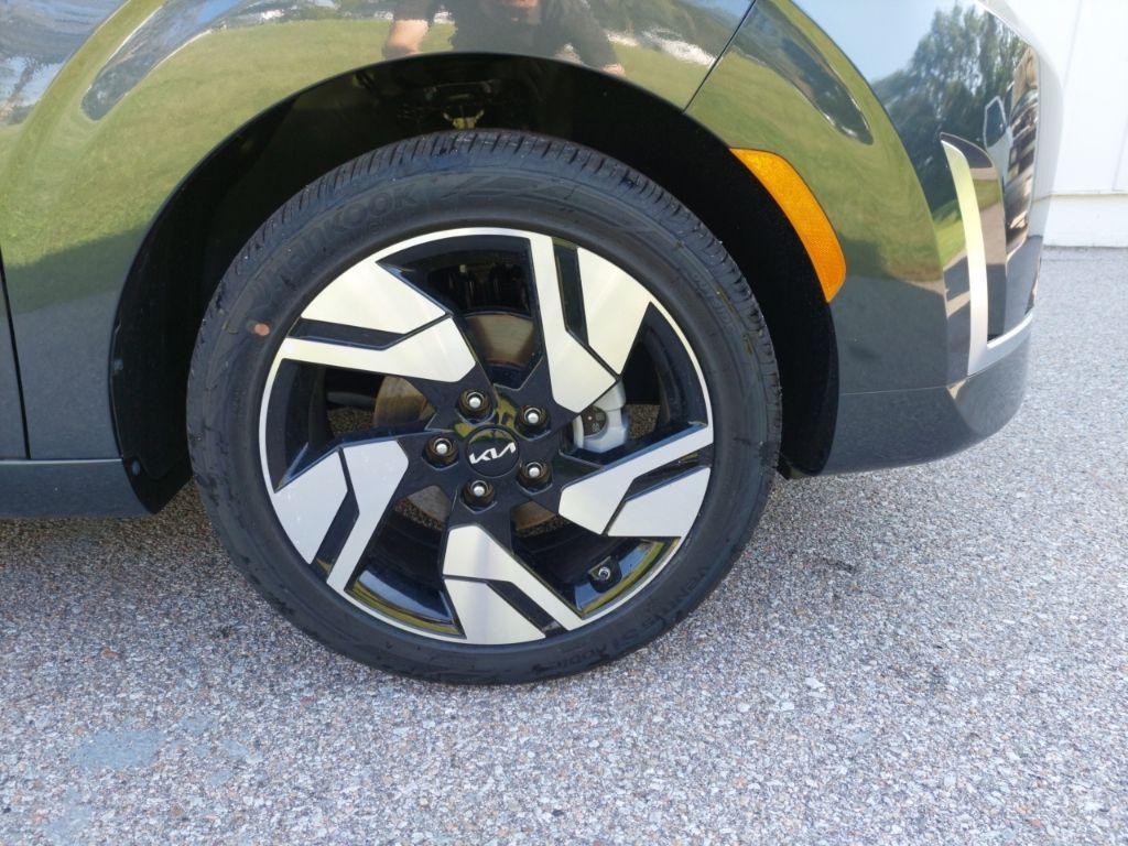 new 2025 Kia Soul car, priced at $24,668