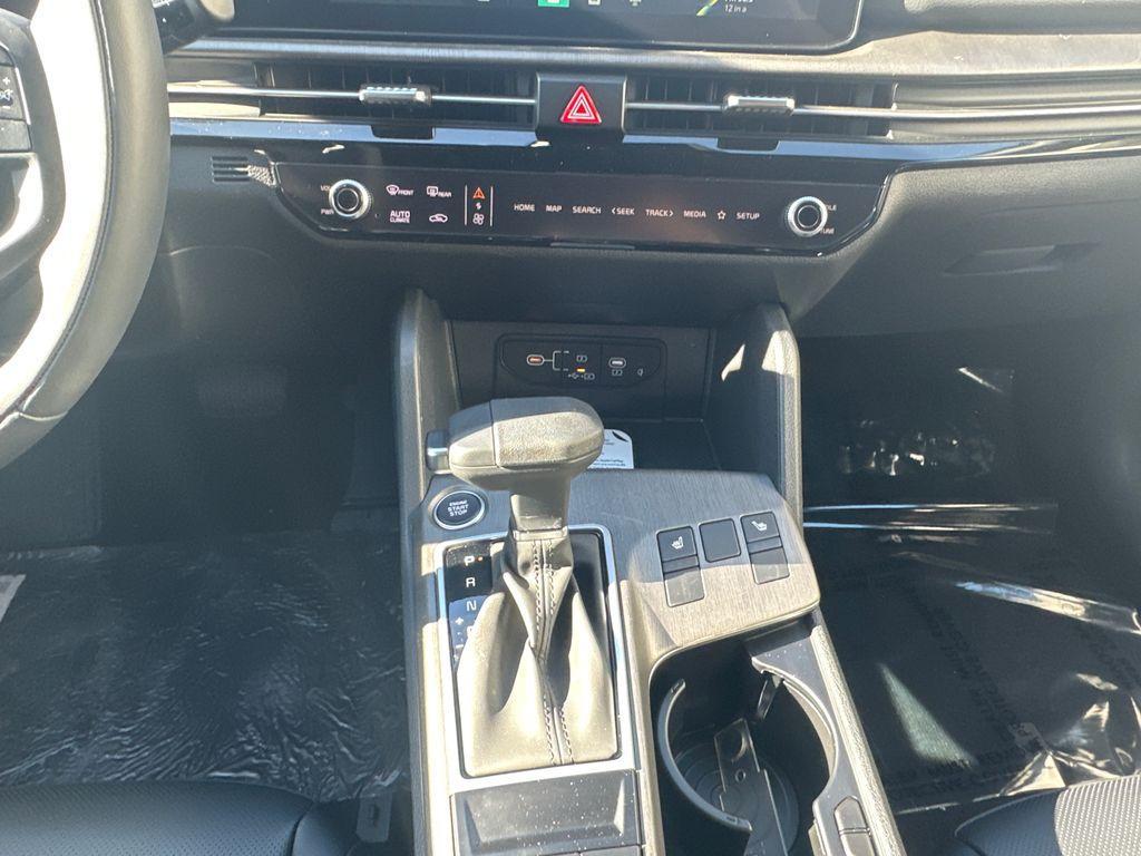 new 2026 Kia Sportage car, priced at $36,135