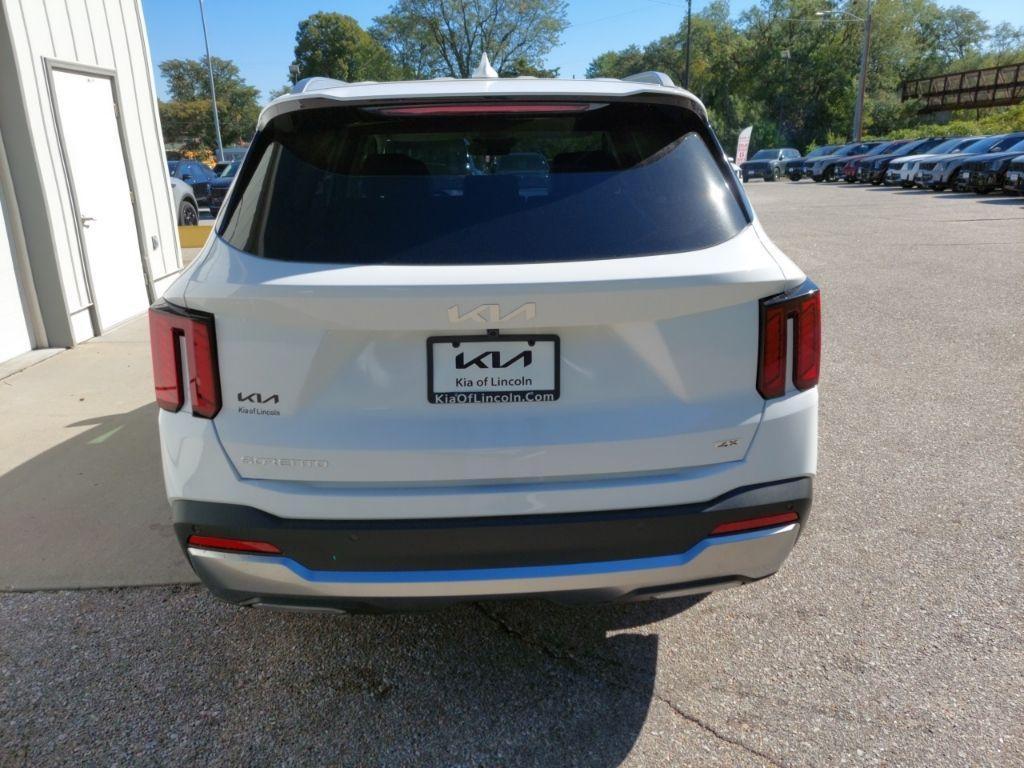 new 2026 Kia Sorento car, priced at $41,965